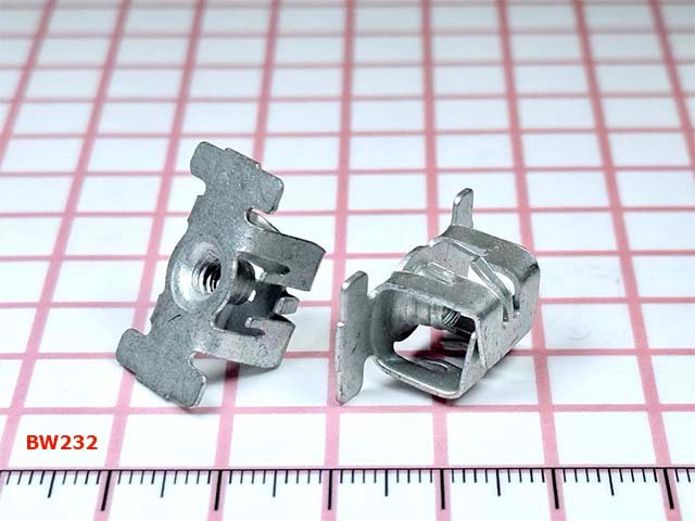 Зажим металлический под саморез GMC - BW232