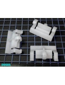 Клипса крепления накладок порога Mercedes SLK-Klass R170 - D0505