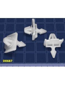 Spinka mocowania listwy bocznej Mercedes C-Klass W201 - D0687