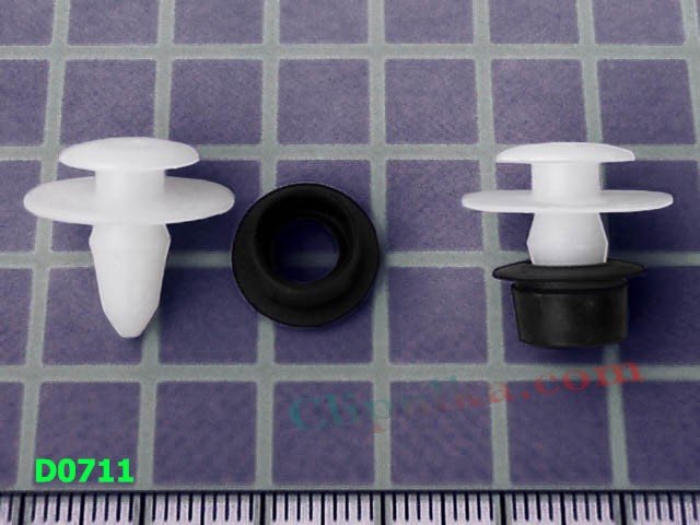 Spinki mocowania poszerzeń błotników i listwy bocznej VW Jetta II - D0711