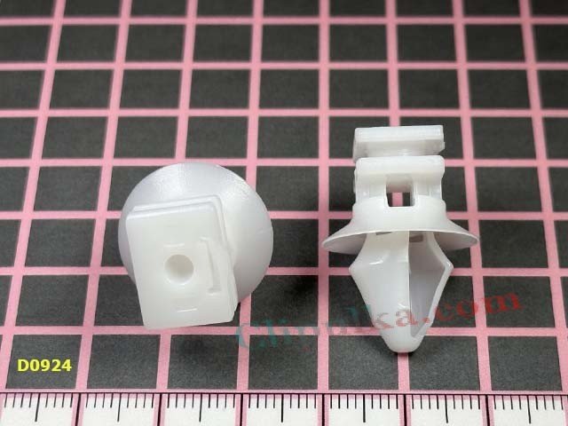 Клипсы крепления накладок порога BMW 51477447096 - D0924