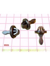 Spinki mocowania listwy szyny na drzwiach przesuwnych Mercedes Vaneo - D521 Spinki mocowania listwy szyny na drzwiach przesuwnych Mercedes Vaneo - D521