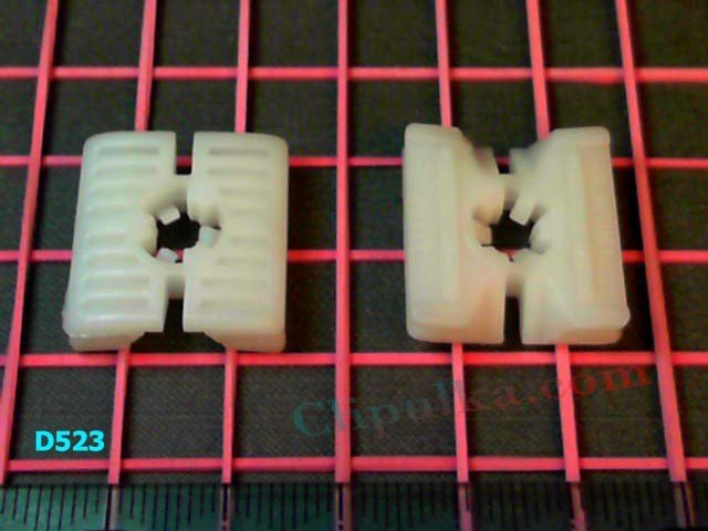 Spinki mocujące listwy Mercedes CLK-Klass W208 - D523