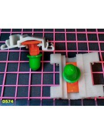 Spinki mocowania listwy bocznej Volkswagen Passat B4 - D574