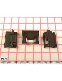 Zacisk do mocowania tapicerki na slupku Volkswagen T5 - D674