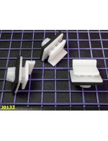 Rocker panel molding clips Honda Civic - J0132