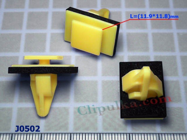 Piston fastening garnish tailgate Kia SORENTO - J0502