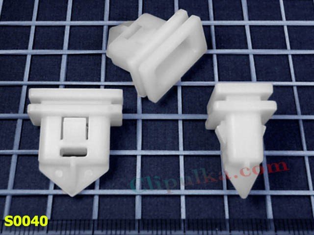 Spinki do mocowania listwy progowej  Volvo C30 - S0040