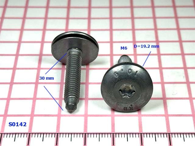 Винт M6 - S0142