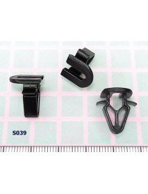 Clips fastening the luggage  trim Volvo S40/V40 - S039